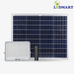 Đèn LED chiếu pha năng lượng mặt trời 450W Rạng Đông CP02